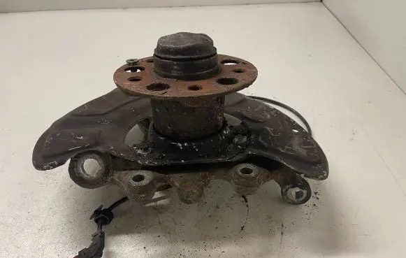 Mercedes-Benz E W212 Front wheel hub spindle knuckle A2125400117