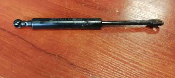 BMW 5 E39 Rear window strut damper 8190688