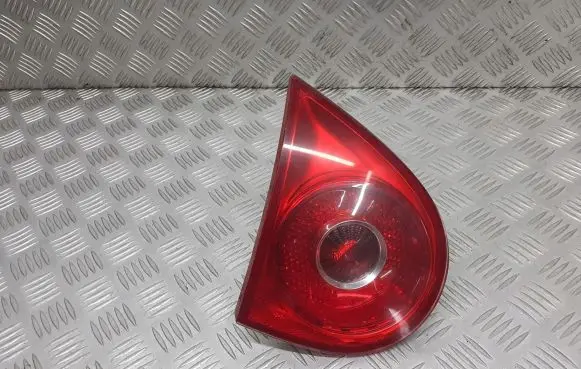 Volkswagen Golf V Rear/tail lights 1K6945093G