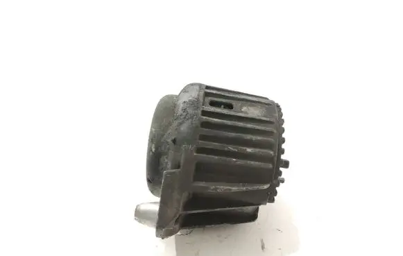 Mercedes-Benz E W212 Engine mount bracket A2122406317