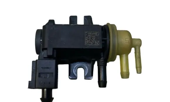 Skoda Octavia Mk3 (5E) Turbo solenoid valve CG34011464A 04L131051F