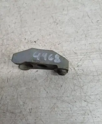 Audi 80 90 S2 B4 Fuel Injector clamp holder