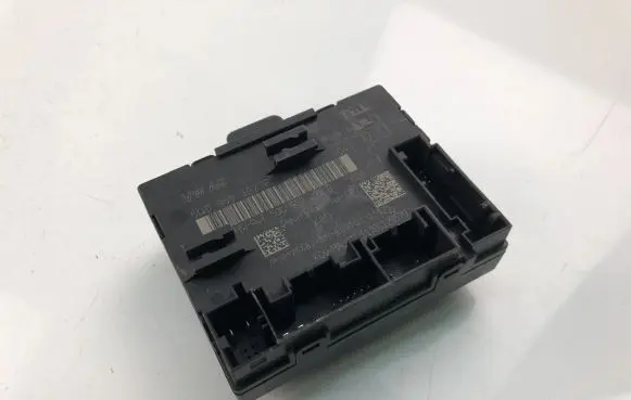 Volkswagen Golf VII Other control units/modules 5Q0959392E