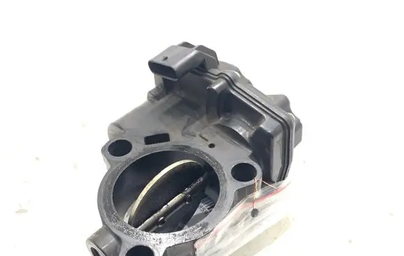 BMW 3 F30 F35 F31 Engine shut-off valve 8512452