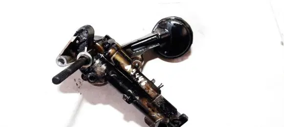 Renault Laguna I Oil pump 7700598425