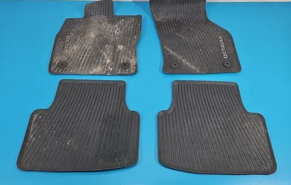 Skoda Octavia Mk4 Front floor mat IMPRK1582810