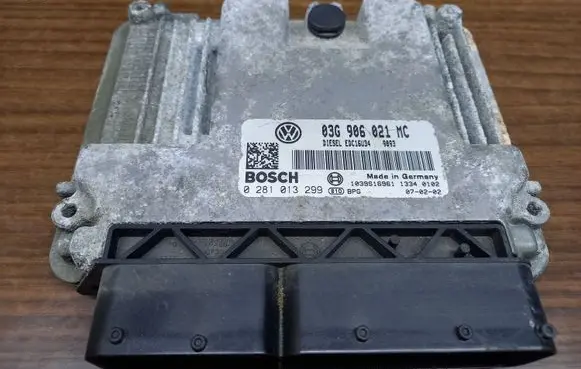 Skoda Octavia Mk2 (1Z) Engine control unit/module 03G906021MC 0281013299