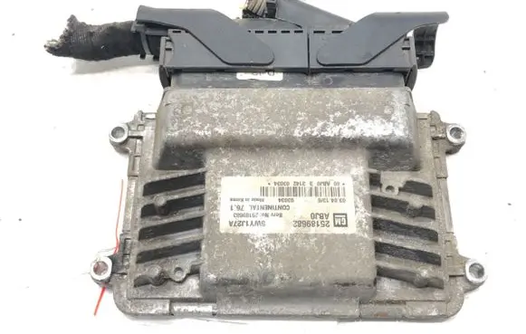 Chevrolet Orlando Engine control unit/module ECU 25189682