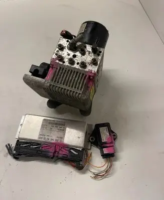 Mercedes-Benz E W211 ABS Pump A0094312612 0265254007