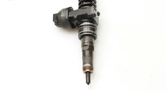 Skoda Octavia Mk2 (1Z) Fuel injector 038130073AG