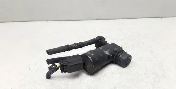 Volvo XC90 Windscreen/windshield washer pump 