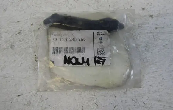 BMW 1 F20 F21 Front bumper mounting bracket 51117245763