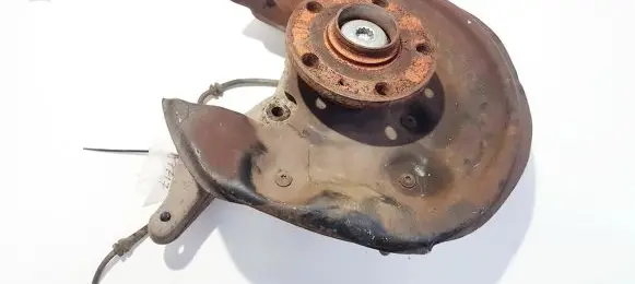 Volkswagen PASSAT B6 Rear brake disc plate dust cover 5n0615611