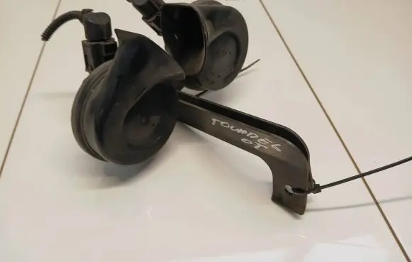 Volkswagen Touareg I Horn signal