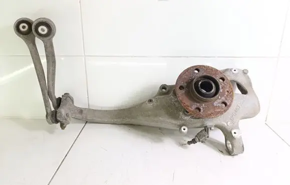 Audi A4 S4 B8 8K Front wheel hub spindle knuckle 8K0407257S