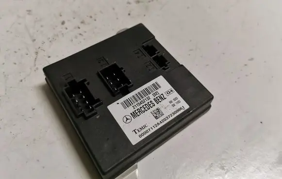 Mercedes-Benz E W211 Comfort/convenience module 2115452132