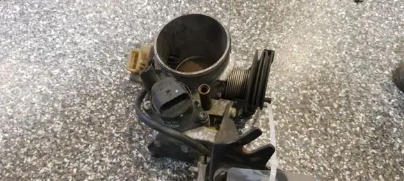 Fiat Ulysse Throttle valve