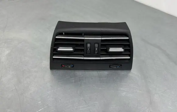 BMW 7 F01 F02 F03 F04 Rear air vent grill 9118249