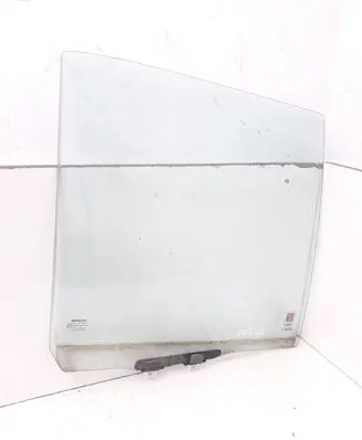 Honda CR-V Rear door window glass AS2