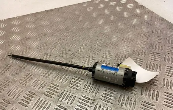 KIA Sportage Seat adjustment motor 88581C1000