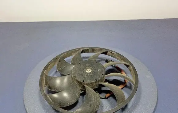 Mitsubishi Outlander Electric radiator cooling fan