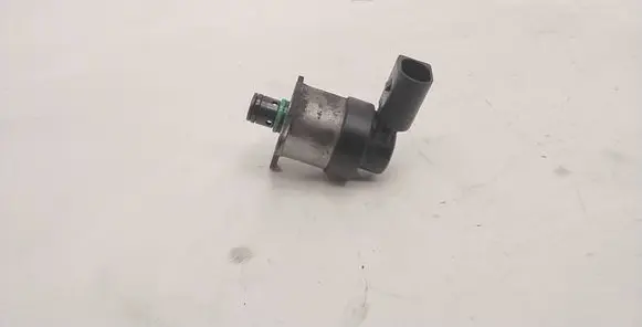 BMW 5 E60 E61 Fuel pressure sensor 0928400560