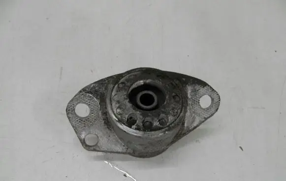 Volkswagen PASSAT B5.5 Rear coil spring rubber mount 