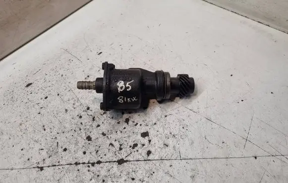Volkswagen PASSAT B5 Vacuum pump 028207A