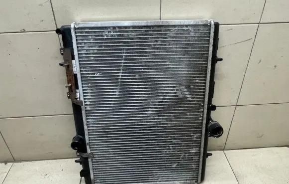 Citroen C4 I Coolant radiator