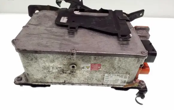Volkswagen PASSAT B8 Battery charger (optional) 5QE915682AF