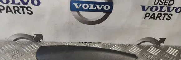 Volvo XC70 Roof bar rail 8662611