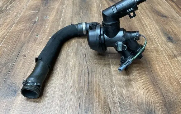 Jaguar F-Pace Thermostat P34E38575AB