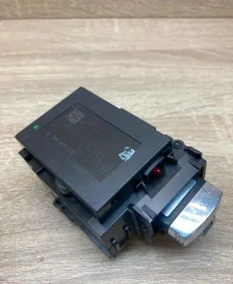 Volkswagen PASSAT CC Ignition lock 3C0905843R 33303401 WithKEY