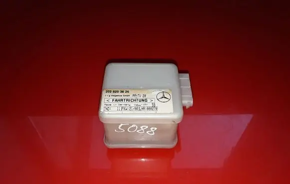Mercedes-Benz S W220 Alarm control unit/module 2028203826 LNR000270