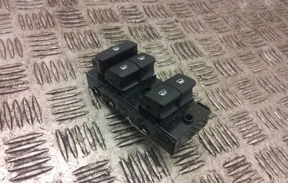 Hyundai Bayon Electric window control switch 93571Q0710