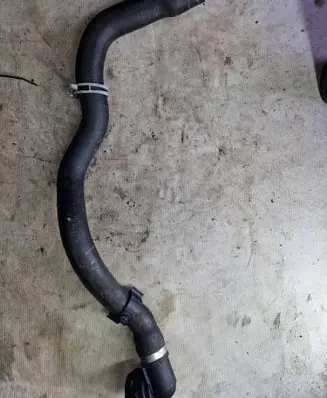 Ford Kuga I Coolant pipe/hose