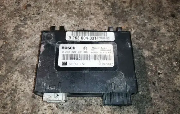 Opel Zafira B Parking PDC control unit/module 13181070 0263004031