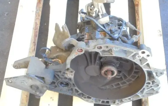 Suzuki Swift I Manual 4 speed gearbox F17W355