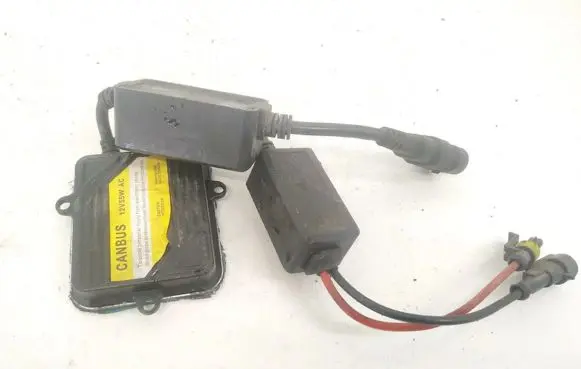 Toyota Avensis T250 Headlight ballast module Xenon