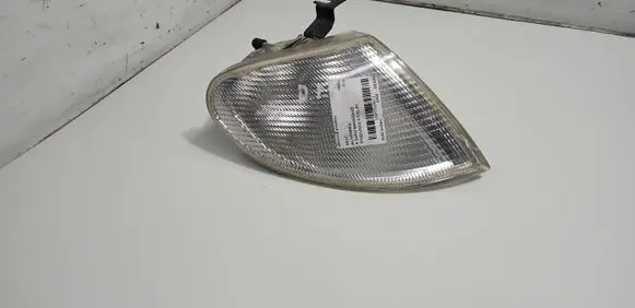 Seat Alhambra (Mk1) Front indicator light