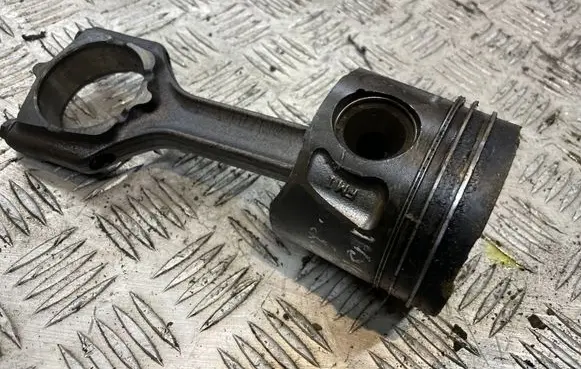 Piston with connecting rod