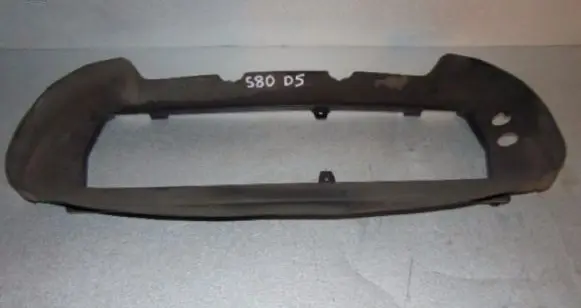 Volvo S80 Intercooler air channel guide 
