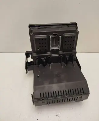 Volvo XC90 Fuse module 30786476 00006627433 28062211