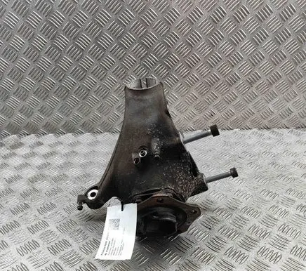 Front wheel hub