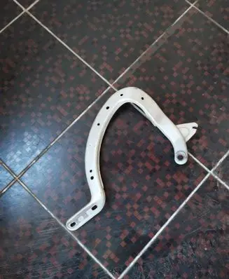Volkswagen Jetta II Tailgate/trunk/boot hinge