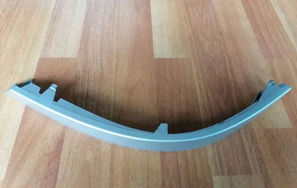 Rear/tail light trim molding