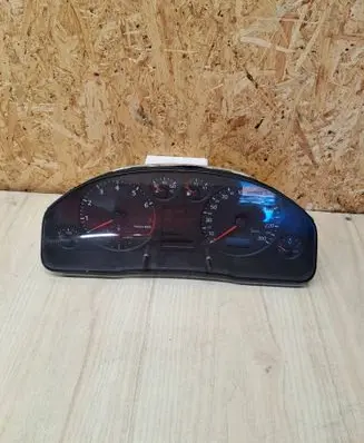 Audi A6 S6 C5 4B Speedometer (instrument cluster) 4B0919860F VN070118
