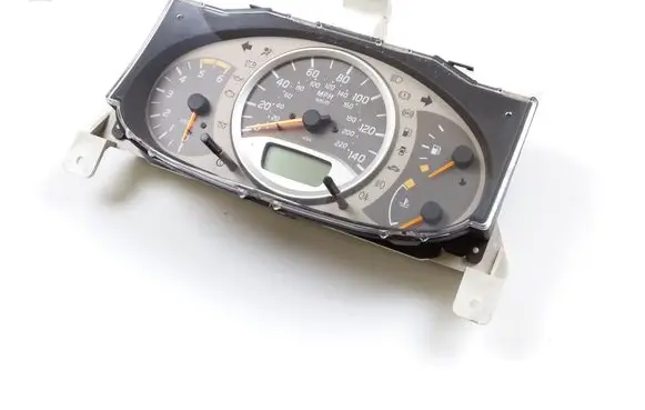 Nissan Almera Tino Speedometer (instrument cluster) BUO11 BU011