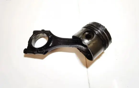 Opel Astra G Piston with connecting rod