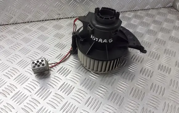 Opel Astra G Front door blower motor 881060997
